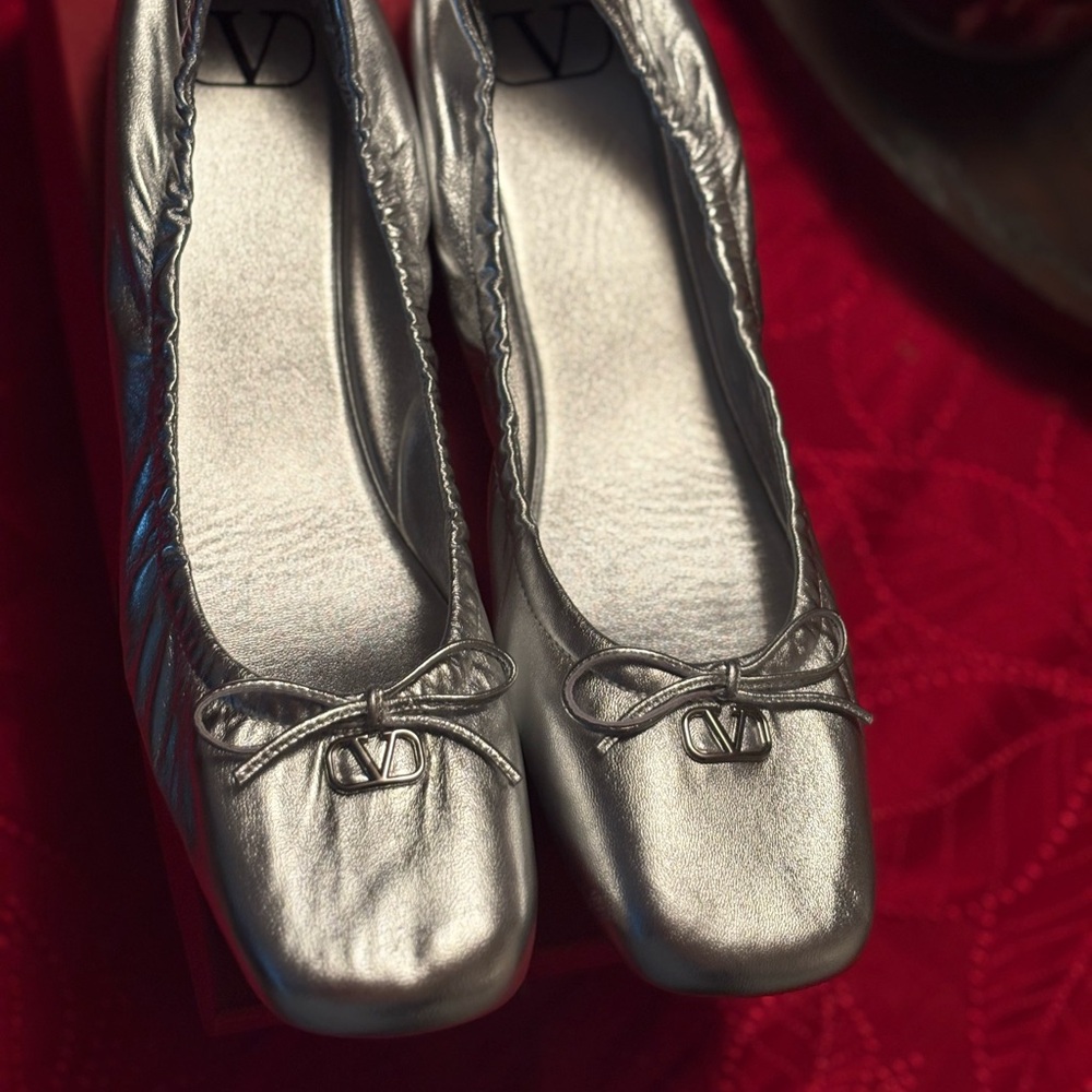 Valentino Silver Ballet Flats size 41 NIB